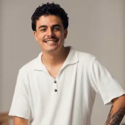 Dylan Fraser, Order Fulfilment Specialist and premium cannabis flower specialist at I Love Smoke 519